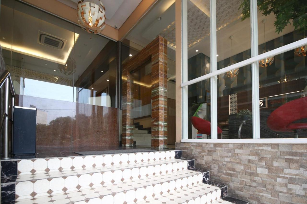 Smarthomm Ancol Jakarta Exterior foto